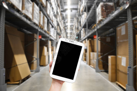 科技双生子 手机工厂与计算机的共生乐章