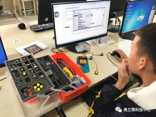 机器人编程教育 孩子计算机启蒙的理想伙伴